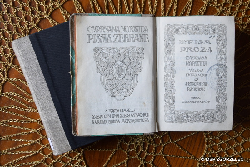 Publikacja z utworami Cypriana Norwida wydana przez Zenona Przesmyckiego w zbiorach Czytelni MBP.