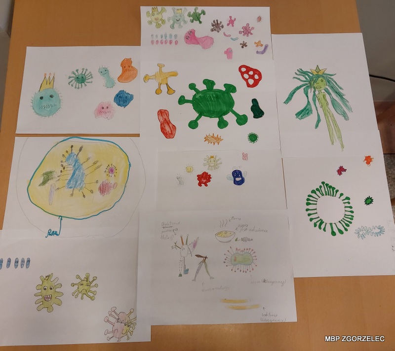 Wystawa prac dzieci, jak wyobrażają sobie bakterie