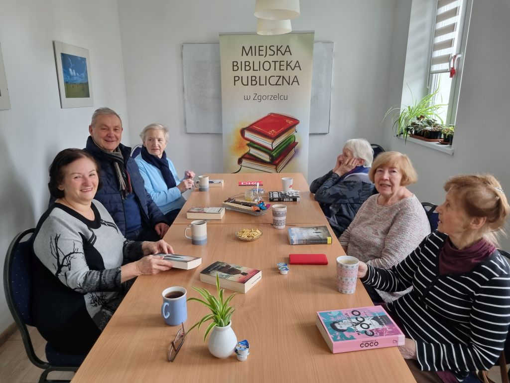 Dyskusje klubowiczów Dyskusyjnego Klubu Książki na temat książek o kobietach.