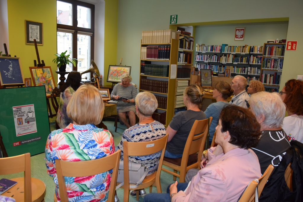 Spotkanie Dyskusyjnego Klubu Książki "Literiada" wokół książki Krystyny Adler "Słowa i obrazy" t. 4. 