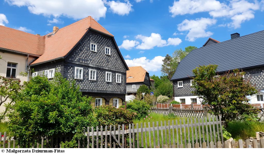 Domy przysłupowe w Obercunnersdorf.