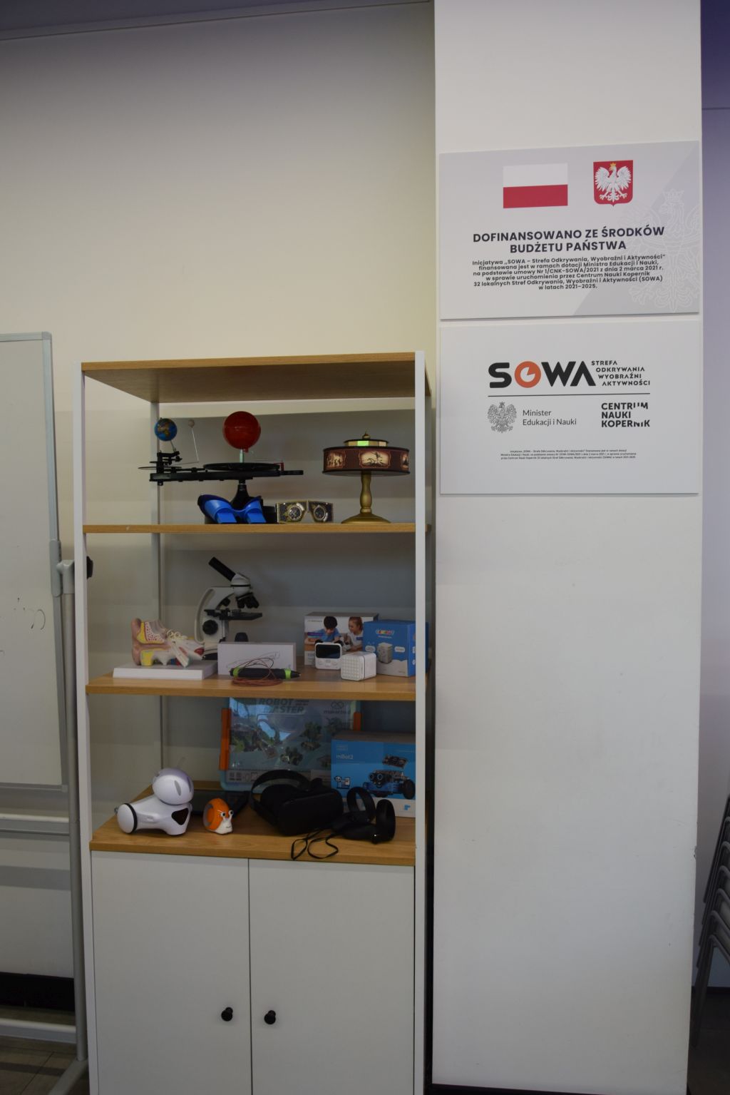 Wnętrze Miejskiej Biblioteki Publicznej - Centrum Wiedzy w Bolesławcu.