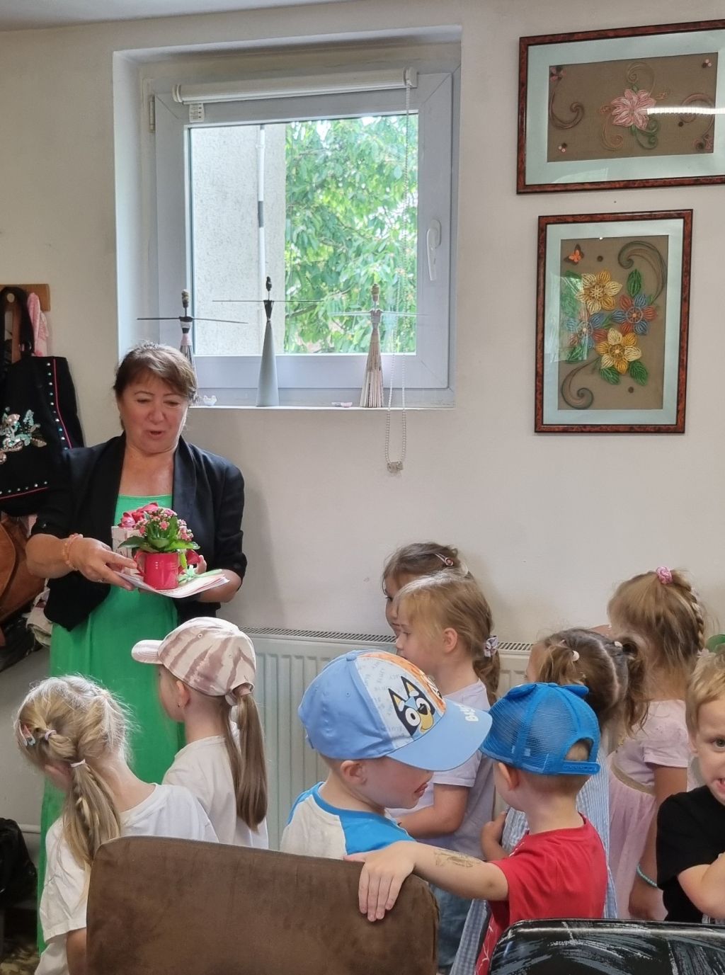 Podziękowanie dla bibliotekarki za spotkania podczas roku szkolnego.
