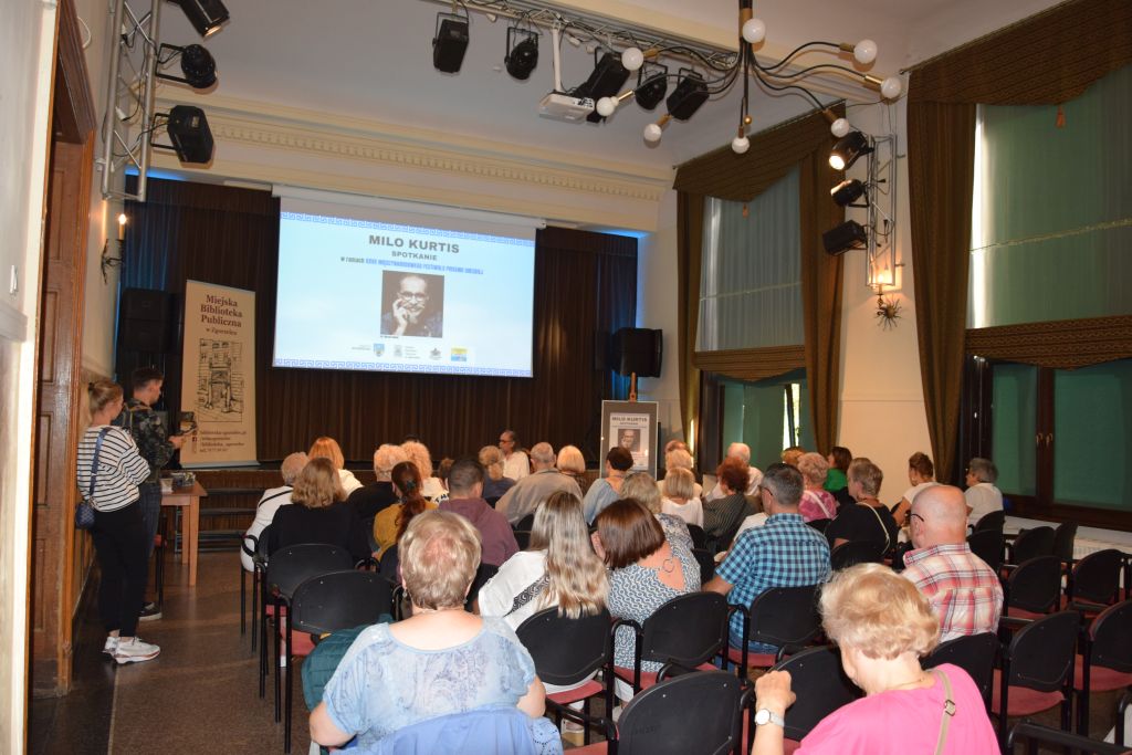 Spotkanie z Milo Kurtisem zorganizowane przez Miejską Bibliotekę Publiczną w Zgorzelcu w ramach XXVII Międzynarodowego Festiwalu Piosenki Greckiej.