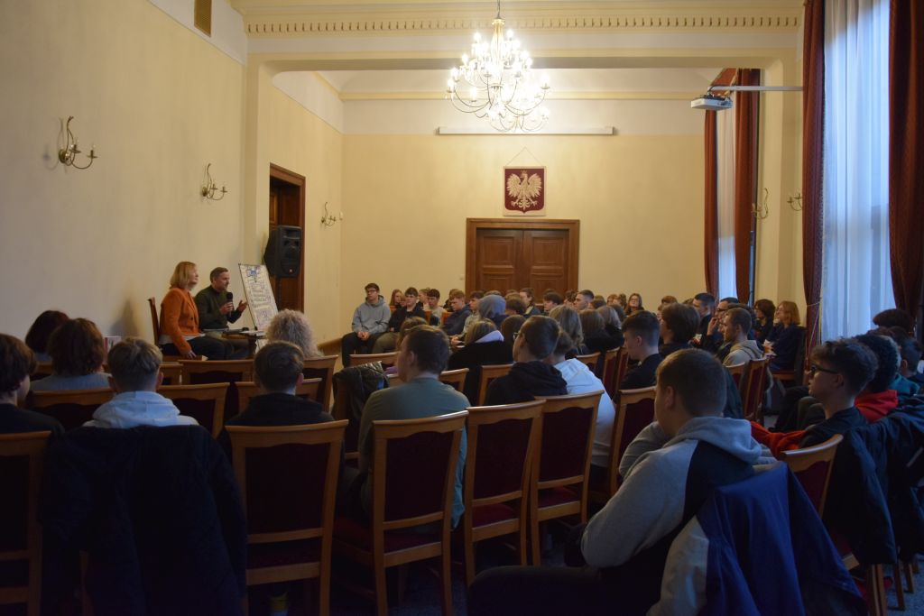 Spotkanie uczniów Zespołu Szkół Zawodowych i&nbsp;Licealnych w&nbsp;Zgorzelcu z&nbsp;Jakubem Zającem.