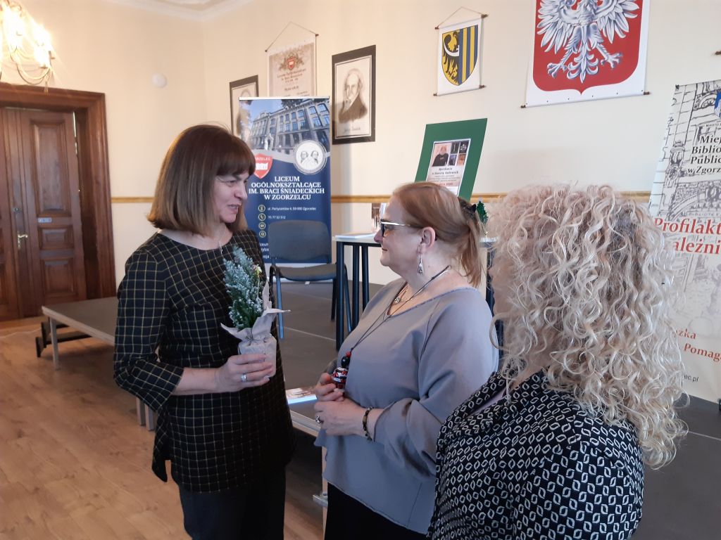 Dorota Chitruń, Dyrektor Liceum Ogólnokształcącego im. Braci Śniadeckich w&nbsp;Zgorzelcu; Danuta Sadownik; Krystyna Radzięta, Dyrektor Miejskiej Biblioteki Publicznej w&nbsp;Zgorzelcu.