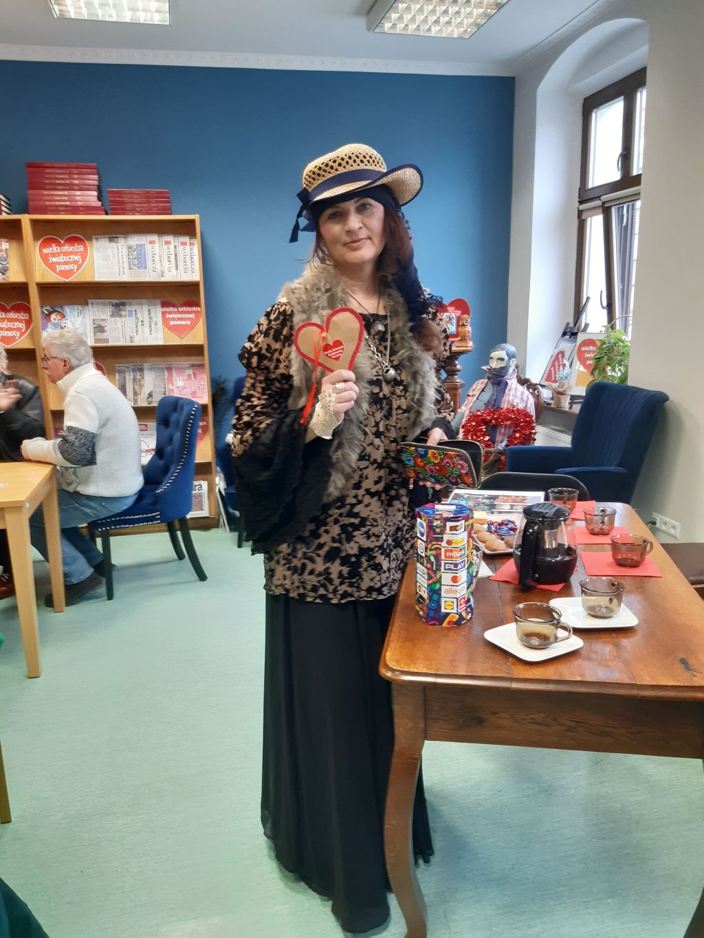 Spotkanie Dyskusyjnego Klubu Książki "Literiada" w&nbsp;Czytelni MBP. Gościnią spotkania była Olimpia Tokarewska - poetka, recytatorka, improwizatorka.