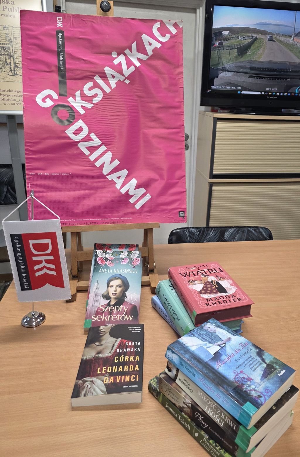 Wystawa książek podczas spotkania klubowiczów DKK w Zgorzelcu "Aktywny Senior". Wystawa książek podczas spotkania klubowiczów DKK w Zgorzelcu "Aktywny Senior".