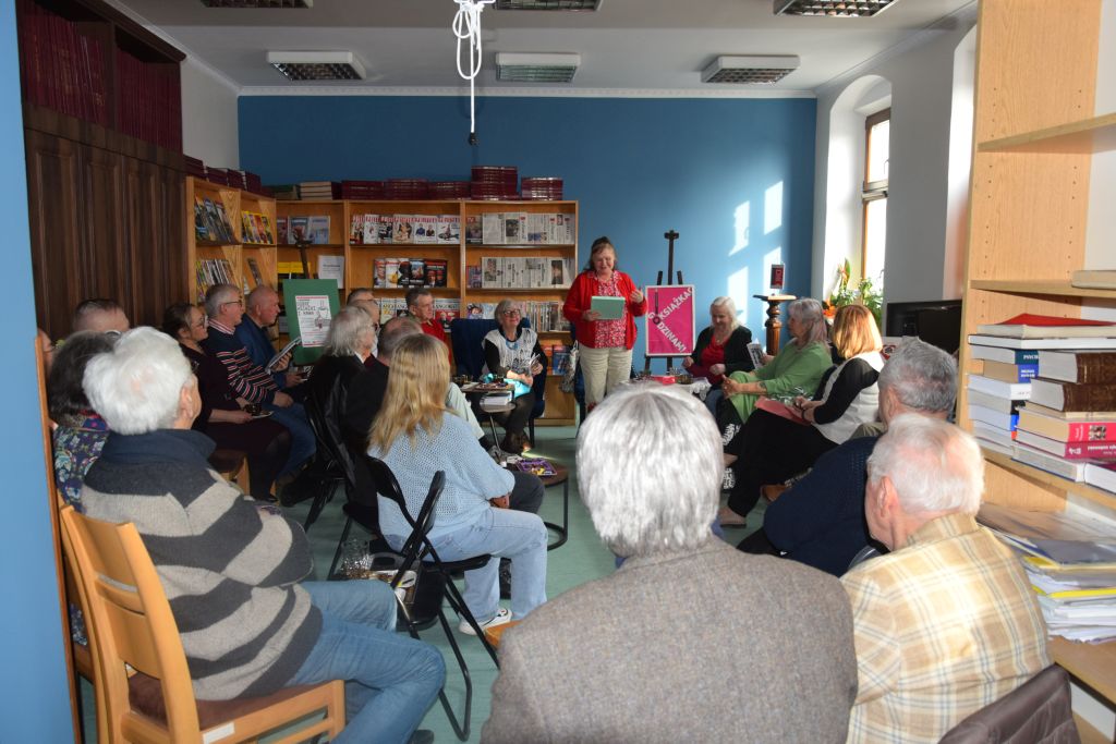 Spotkanie Dyskusyjnego Klubu Książki "Literiada" w&nbsp;Czytelni MBP.