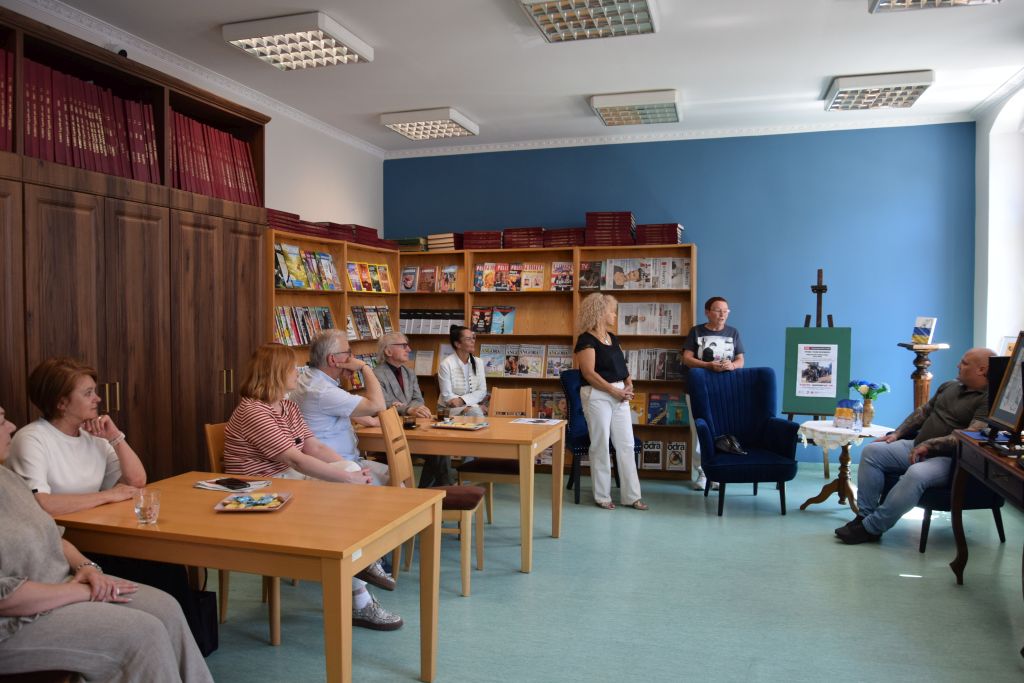 Spotkanie Dyskusyjnego Klubu Książki „Literiada” w&nbsp;Czytelni MBP.