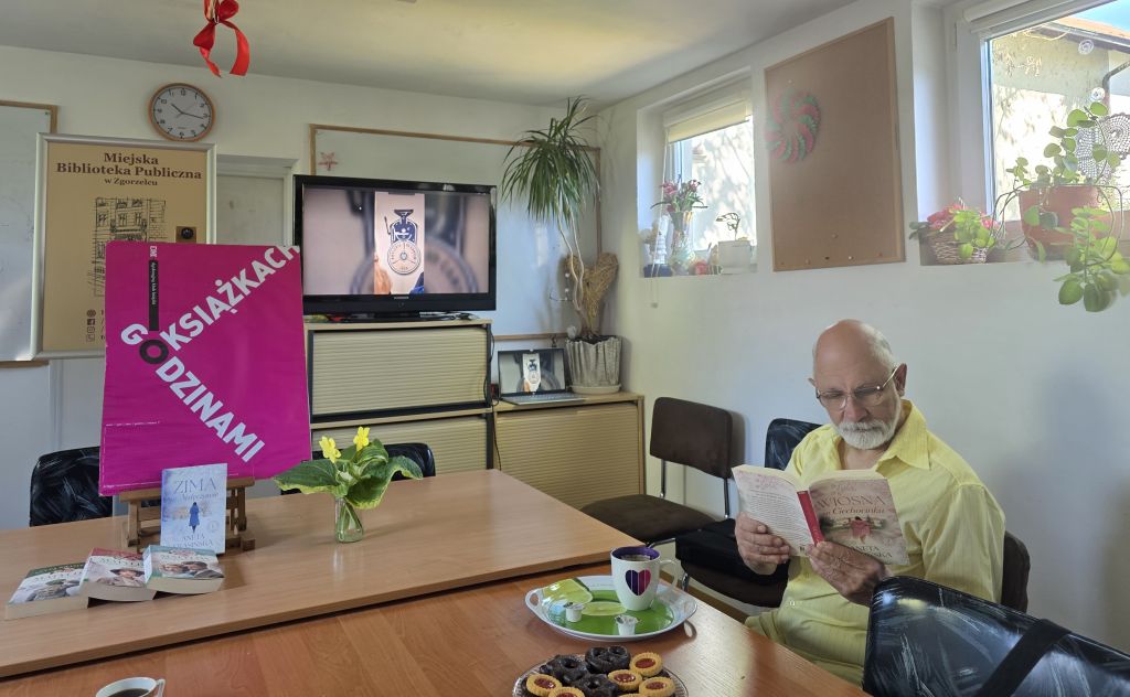 Spotkanie klubowiczów DKK "Aktywny Senior" MBP w&nbsp;Zgorzelcu.