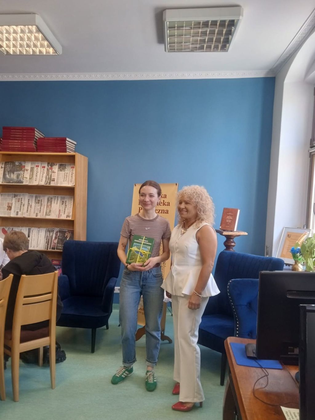 Warsztaty introligatorskie "Książka bez tajemnic" w&nbsp;Czytelni MBP.