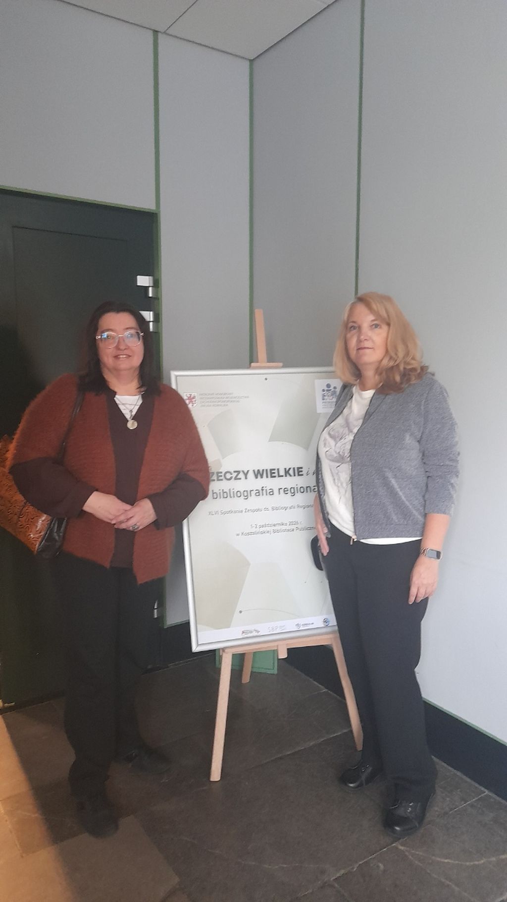 Bibliotekarki ze Zgorzelca na Ogólnopolskiej Konferencji Bibliograficznej pod tytułem "Rzeczy wielkie i&nbsp;małe - bibliografia regionalna" w&nbsp;Koszalinie.